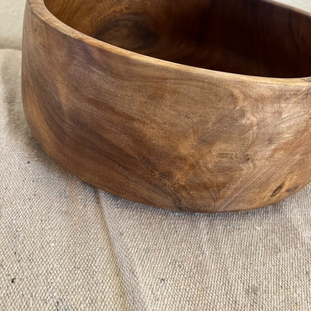 Vintage Hand Crafted Wood Mahagony Salad or Decorative Bowl - Picture 9 of 10